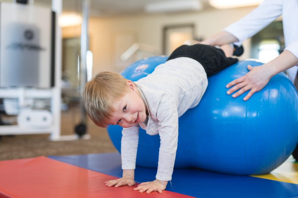 Krankengymnastik für Kinder bei Physioges